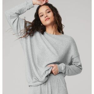 Alo yoga soho pullover Heather grey
